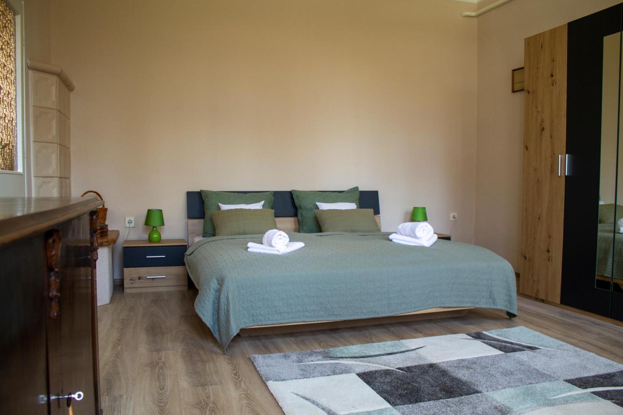 Villa Flora Kiskunmajsa Dış mekan fotoğraf